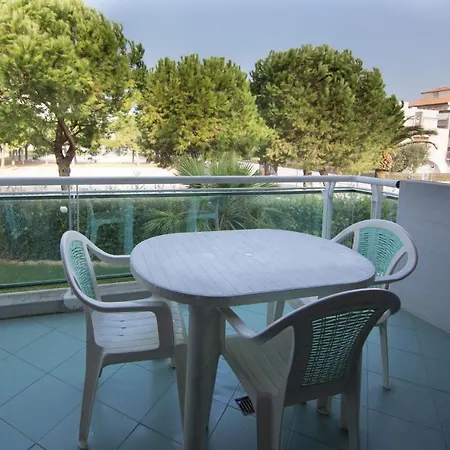 Mediterraneo Апартаменты *